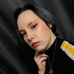 Meet your Posher, Josee